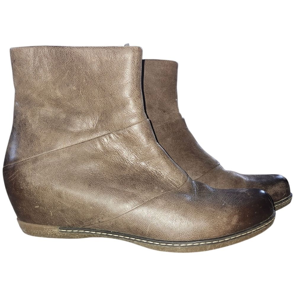 Dansko Brown Leather Lettie Wedge Booties Ankle Boots. Sz. 39